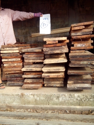 ไม้พื้นไม้มะค่าขนาดต่างๆครับ ไม้พื้นไม้มะค่าขนาดต่างๆครับ