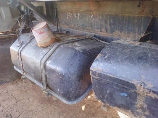 ขาย 3M 240 แรงม้า สภาพเดิมๆ เครื่องเดิมเกียร์เดิม แอร์ มีลำโพงลากลูก ขาย 3M 240 แรงม้า สภาพเดิมๆ เครื่องเดิมเกียร์เดิม แอร์ มีลำโพงลากลูก