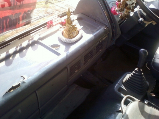 ขาย 3M 240 แรงม้า สภาพเดิมๆ เครื่องเดิมเกียร์เดิม แอร์ มีลำโพงลากลูก ขาย 3M 240 แรงม้า สภาพเดิมๆ เครื่องเดิมเกียร์เดิม แอร์ มีลำโพงลากลูก