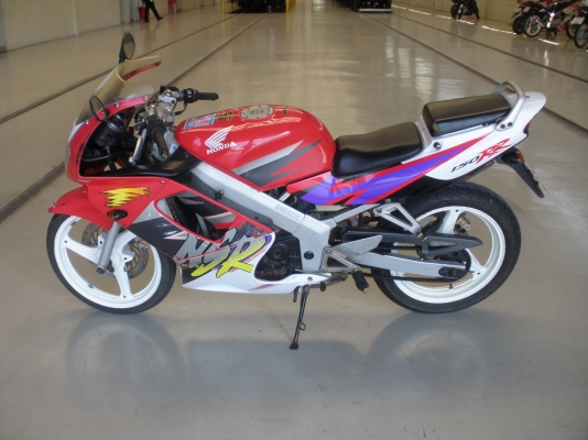 HONDA NSR 150 CC ขายด่วนลดสุดๆวันเดียวตัดใจขาย