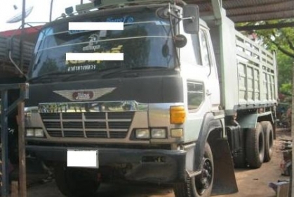 ขาย F17 สองเพลาดั้มพ์ เครื่อง HO7C โบ 220 แรง พร้อมใช้ โทร 088-4501277