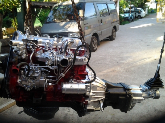 ขายเครื่อง 2L ดีเซล โตโยต้า พร้อมเกียร์ธรรมดา 5 เกียร์