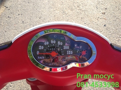 ขาย yamaha fiore สีขาวเเดงดำ ปี2556