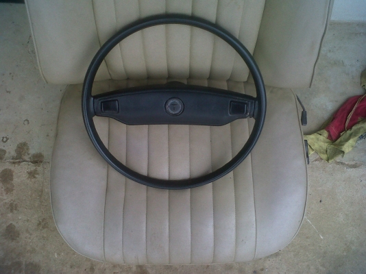 พวงมาลัย โตโยต้า rn 20