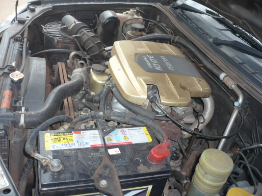 อีซูซุ 4 ประตู สวยๆ น่าใช้มากรับส่งนักเรียนเท่านั้น