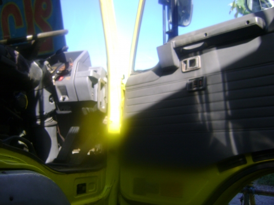 ขายรถ 10 ล้อกะบะยาว 8 เมตร รุ่น FR 6088 เครื่องดี คัชชีสวย สภาพพร้อมใช้งาน หัวยกไฟฟ้า กระจกไฟฟ้า