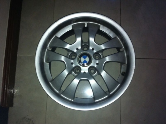 ขาย BMW320i E90 ปี2005 สภาพสวยมาก ต่อรองได้ครับ ขาย BMW320i E90 ปี2005 สภาพสวยมาก ต่อรองได้ครับ