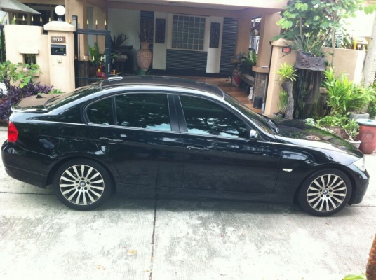 ขาย BMW320i E90 ปี2005 สภาพสวยมาก ต่อรองได้ครับ ขาย BMW320i E90 ปี2005 สภาพสวยมาก ต่อรองได้ครับ