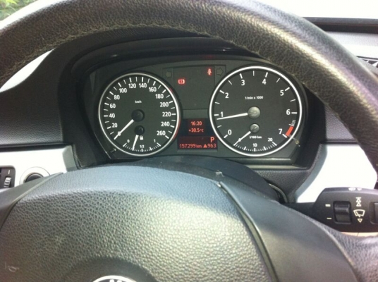 ขาย BMW320i E90 ปี2005 สภาพสวยมาก ต่อรองได้ครับ ขาย BMW320i E90 ปี2005 สภาพสวยมาก ต่อรองได้ครับ