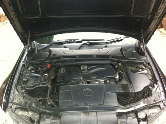 ขาย BMW320i E90 ปี2005 สภาพสวยมาก ต่อรองได้ครับ ขาย BMW320i E90 ปี2005 สภาพสวยมาก ต่อรองได้ครับ