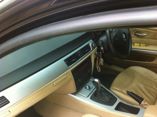 ขาย BMW320i E90 ปี2005 สภาพสวยมาก ต่อรองได้ครับ ขาย BMW320i E90 ปี2005 สภาพสวยมาก ต่อรองได้ครับ