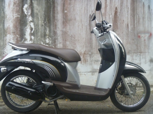 ขายถูก Honda scoopy i หัวฉีด PGM-FI รถจด ก.ค 54
