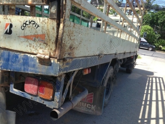 รถบรรทุก 6 ล้อ ยี่ห้อ HINO รุ่น FC2WHLA 120 แรงม้า