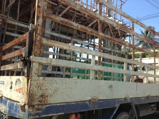 รถบรรทุก 6 ล้อ ยี่ห้อ HINO รุ่น FC2WHLA 120 แรงม้า