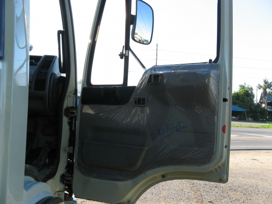 ขาย 6ล้อ ฮีโน่ สิงห์ไฮเทค 195 แรง ยาว 7.20 ปี1995  สภาพสวยเดิมเครื่องดี พร้อมใช้งาน ชมก่อนได้ครับ สนใจติดต่อ 081-9425443