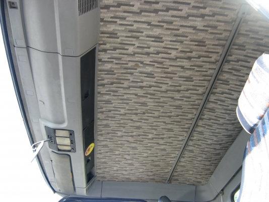 ขาย 6ล้อ ฮีโน่ สิงห์ไฮเทค 195 แรง ยาว 7.20 ปี1995  สภาพสวยเดิมเครื่องดี พร้อมใช้งาน ชมก่อนได้ครับ สนใจติดต่อ 081-9425443