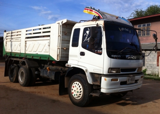 ISUZU DECA FXZ 270 HP EURO1 ปี 40 สิบล้อดั๊มพ์ 2 เพลา กระบะดั๊มพ์เหล็ก 12 ตันของสามมิตรลอนเฉียง เครื่องแน่นแรง ภายในเก๋งคอนโซลสวยครบพร้อม แอร์เย็น พวงมาลัยเพาเวอร์ ระบบเบรคทริ๊ปฟี้ครบ ช่วงล่างคัชซีสวยเดิมๆ ยางสภาพดี 10 เส้นประมาณ 70\% พร้อมบรรทุกพร้อมใช้งา ISUZU DECA FXZ 270 HP EURO1 ปี 40 สิบล้อดั๊มพ์ 2 เพลา กระบะดั๊มพ์เหล็ก 12 ตันของสามมิตรลอนเฉียง เครื่องแน่นแรง ภายในเก๋งคอนโซลสวยครบพร้อม แอร์เย็น พวงมาลัยเพาเวอร์ ระบบเบรคทริ๊ปฟี้ครบ ช่วงล่างคัชซีสวยเดิมๆ ยางสภาพดี 10 เส้นประมาณ 70\% พร้อมบรรทุกพร้อมใช้งา