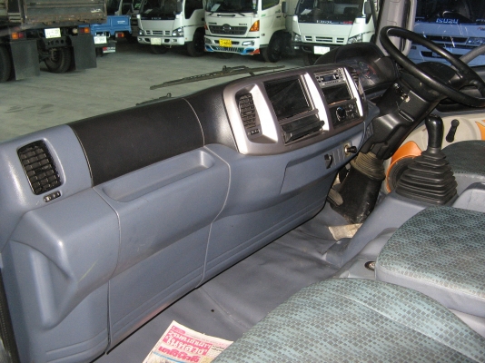 ขาย 6ล้อ ฮีโน่ เมก้า 170  แรง ยาว 5.50 ปี 2008 สภาพสวยเดิมเครื่องดี พร้อมใช้งาน ชมก่อนได้ครับ สนใจติดต่อ 081-9425443