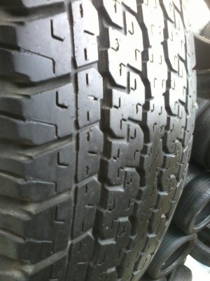 ขายยาง265/70/16 ปี 09 BRIDERTONE DUELER H/T 840 1 ชุด  ราคา :  4,000.00  บาท