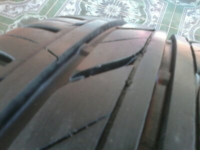 ขายยาง 215/55/17 ปี 4510 BRIDGESETONE ECOPIA EP100A 1 คู่  ราคา :  2,500.00  บาท