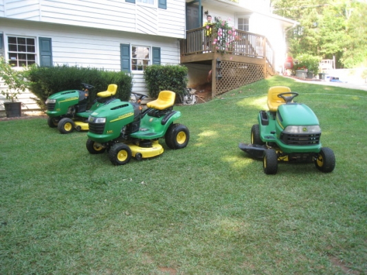 เหลือ John Deere 2 คันสุดท้าย รถตัดหญ้านั่งขับ