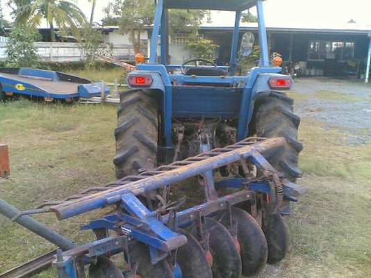 ขายรถไถญี่ปุ่น อิเซกิ ISEKI  TL 4201  4X4WD(ขับเคลื่อน4ล้อ)เทอโบ พ.เพาเวอร์  ผาน6  ใบมีดดันดิน