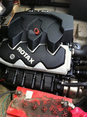 ขายถูก SeaDoo Jet Boat Sportster ปี 04 เครื่อง4จังหวะ 4Tec พร้อมเทเลอร์