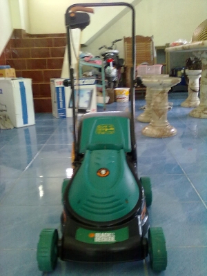 เครื่องตัดหญ้า BLACK DECKER คุณเล็ก 081-2862861 เครื่องตัดหญ้า BLACK DECKER คุณเล็ก 081-2862861