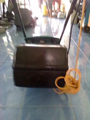 เครื่องตัดหญ้า BLACK DECKER คุณเล็ก 081-2862861 เครื่องตัดหญ้า BLACK DECKER คุณเล็ก 081-2862861