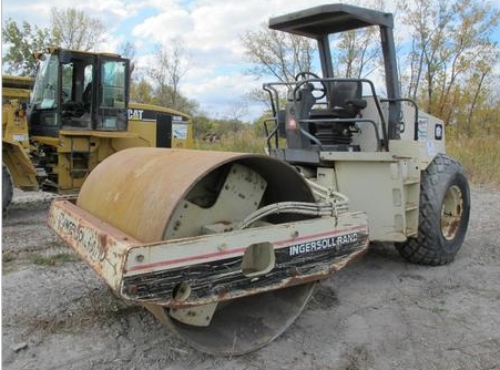 รถบด Ingersoll Rand SD100  รถนอก นำเข้าจากอเมริกา เครื่องเเน่น cummin turbo  โรลเลอร์84นิ้ว