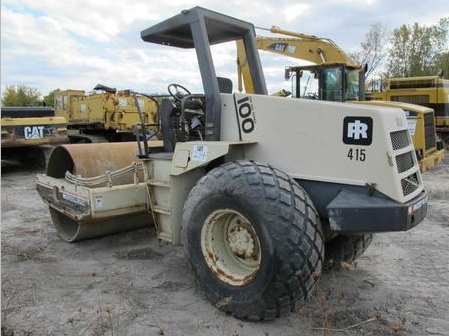 รถบด Ingersoll Rand SD100  รถนอก นำเข้าจากอเมริกา เครื่องเเน่น cummin turbo  โรลเลอร์84นิ้ว