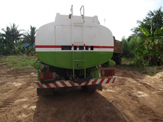 ขาย 6ล้อน้ำมัน อีสุ 840,000 ยาว 5 เมตร