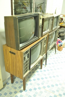 ขาย TV โบราณเก่า คลาสสิค  เอาไว้ตกแต่งบ้าน ร้าน ครับ