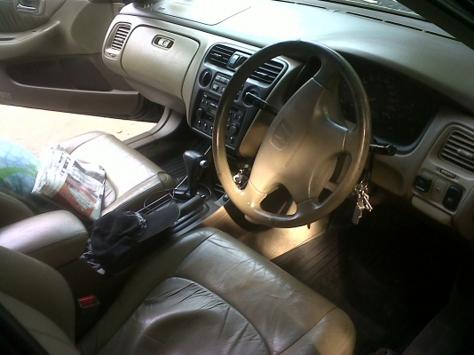 ขาย HONDA ACCORD VTi-e 2.3 AT Lev ปี 2000 สีดำ ขายได้ขายเลย