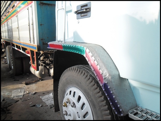 อีซูซุ ร๊อคกี้ 210 วางเครื่อง 195 รถล่องเพลาเดียว