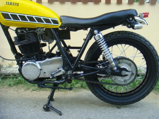 Yamaha SR 400 INV. 97 Tracker/มีวิดิโอประกอบการซื้อขาย Yamaha SR 400 INV. 97 Tracker/มีวิดิโอประกอบการซื้อขาย