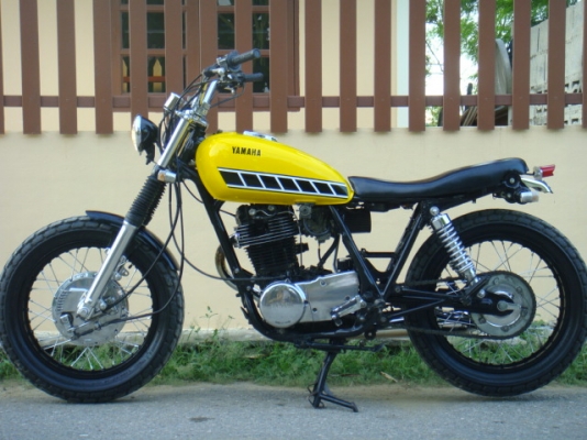 Yamaha SR 400 INV. 97 Tracker/มีวิดิโอประกอบการซื้อขาย Yamaha SR 400 INV. 97 Tracker/มีวิดิโอประกอบการซื้อขาย