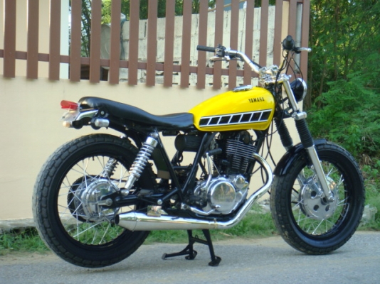 Yamaha SR 400 INV. 97 Tracker/มีวิดิโอประกอบการซื้อขาย Yamaha SR 400 INV. 97 Tracker/มีวิดิโอประกอบการซื้อขาย