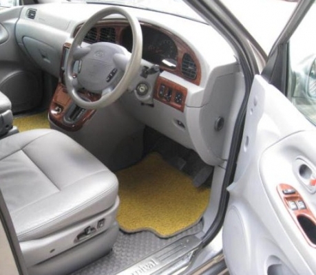 รถ KIA CARNIVAL GS 2.4  AT ปี 2004