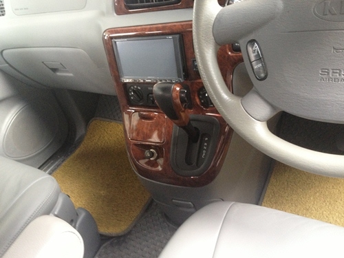 รถ KIA CARNIVAL GS 2.4  AT ปี 2004