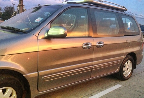 รถ KIA CARNIVAL GS 2.4  AT ปี 2004