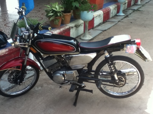 RX-S สภาพดีพึ่งทำสีมาใหม่ มีทะเบียนไม่ขาดต่อพร้อมโอนครับ