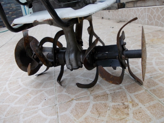 เครื่องพรวนดินHONDAขนาด2.0ps.ชุดพรวนดินกว้าง55cm.www.nihonmono.com