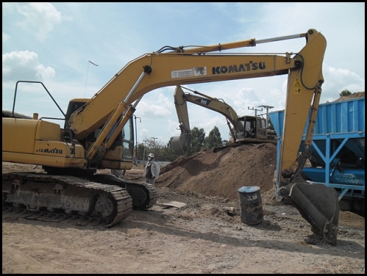 แมคโคร PC 200 รุ่น 7 ราคาเบา