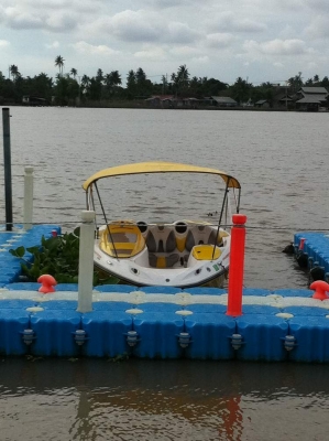 เรือขับสนุกมาก SeaDoo Jet Boat Sportster ปี 04  พร้อมเทเลอร์