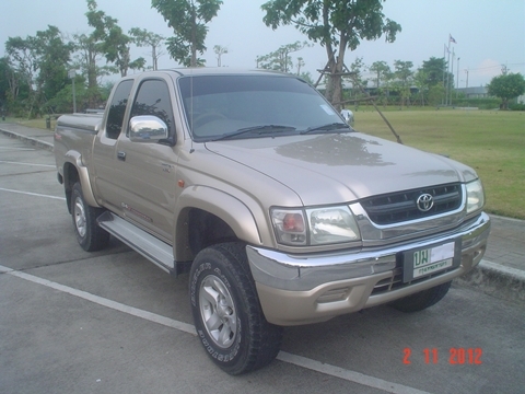 TOYOTA PRERUNNER 2.5E AUTO D4Dขาย335000 บาท