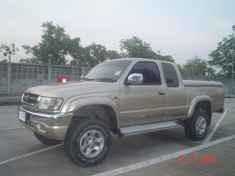 TOYOTA PRERUNNER 2.5E AUTO D4Dขาย335000 บาท