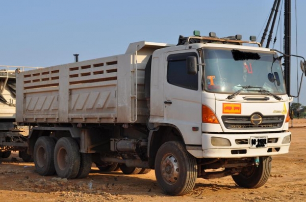 ขายดาวน์ Hino Mega 320 แรงม้า / 2 เพลา มีระบบลากพ่วง