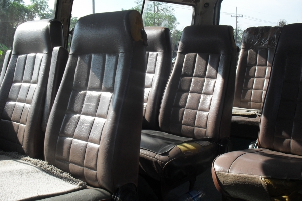 รถตู้ toyota รถตู้ toyota