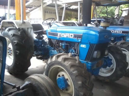 ขายรถไถFORD3930/3สูบ 4WD